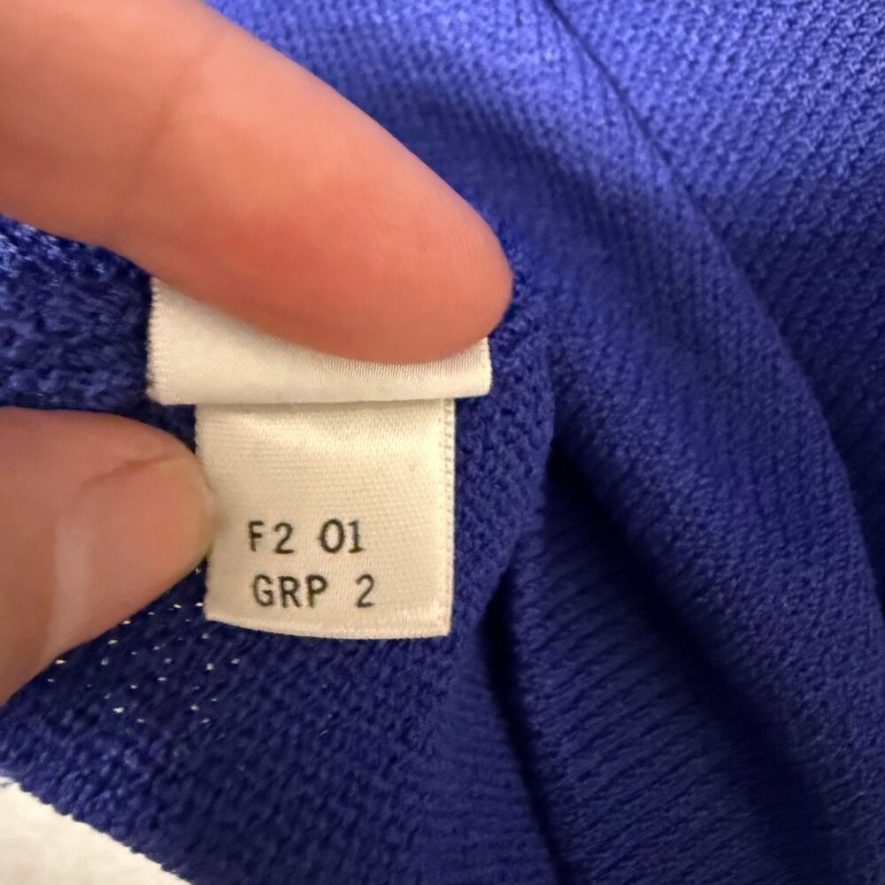 Vintage St. John Royal Blue Knit Sleeveless Top Size Medium - Picture 4 of 5